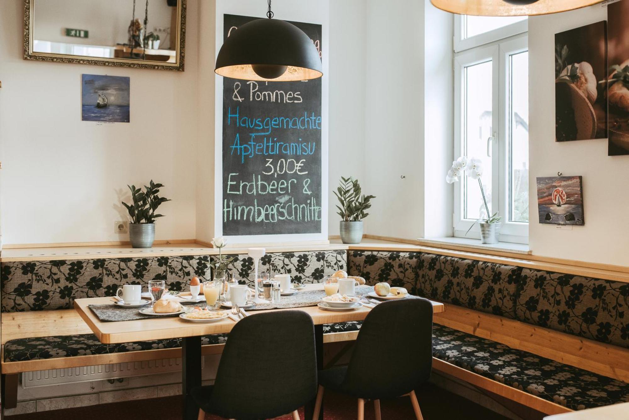 Restaurant Gaestehaus Feldkirchen Feldkirchen bei Graz Dış mekan fotoğraf
