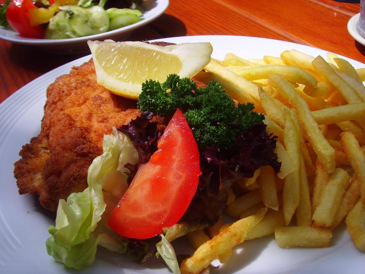 Restaurant Gaestehaus Feldkirchen Feldkirchen bei Graz Dış mekan fotoğraf